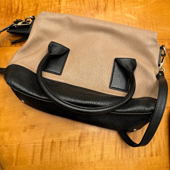 Kate Spade Purse - Picture 6 of 6